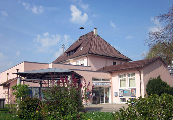 Das Haus des Gastes in Unteruhldingen war auch Thema der Diskussionsrunde im Hotel Storchen (Foto: J.-C. Thieke)
